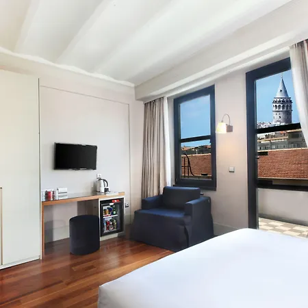 The Haze Karakoey Hotel 4*