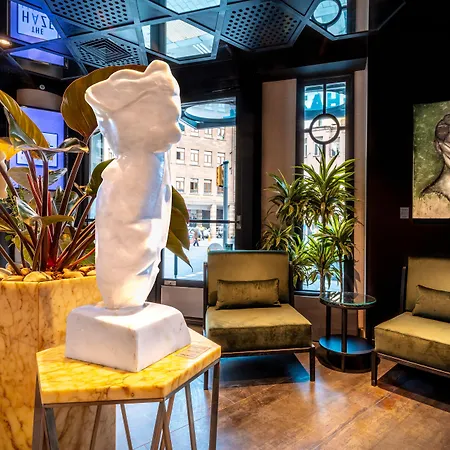 The Haze Karakoey Hotel 4*