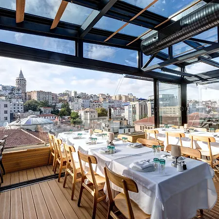 The Haze Karaköy 4*